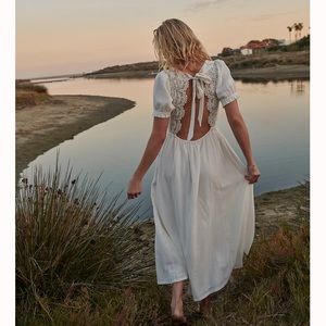 All you Need is Lace Midi